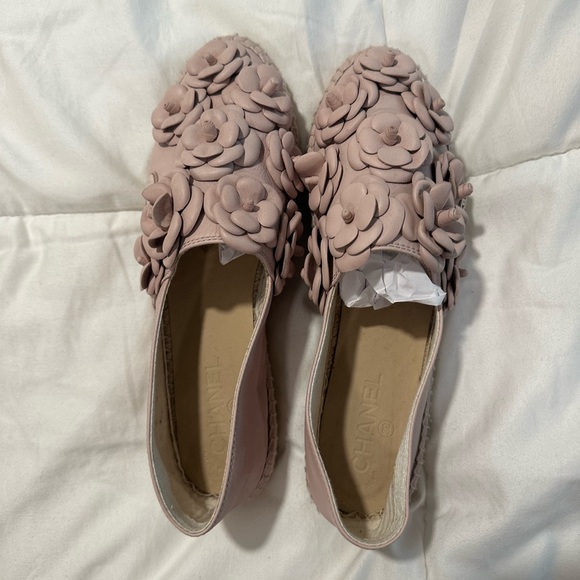Chanel Camellia CC Flower Espadrilles - Picture 8 of 12